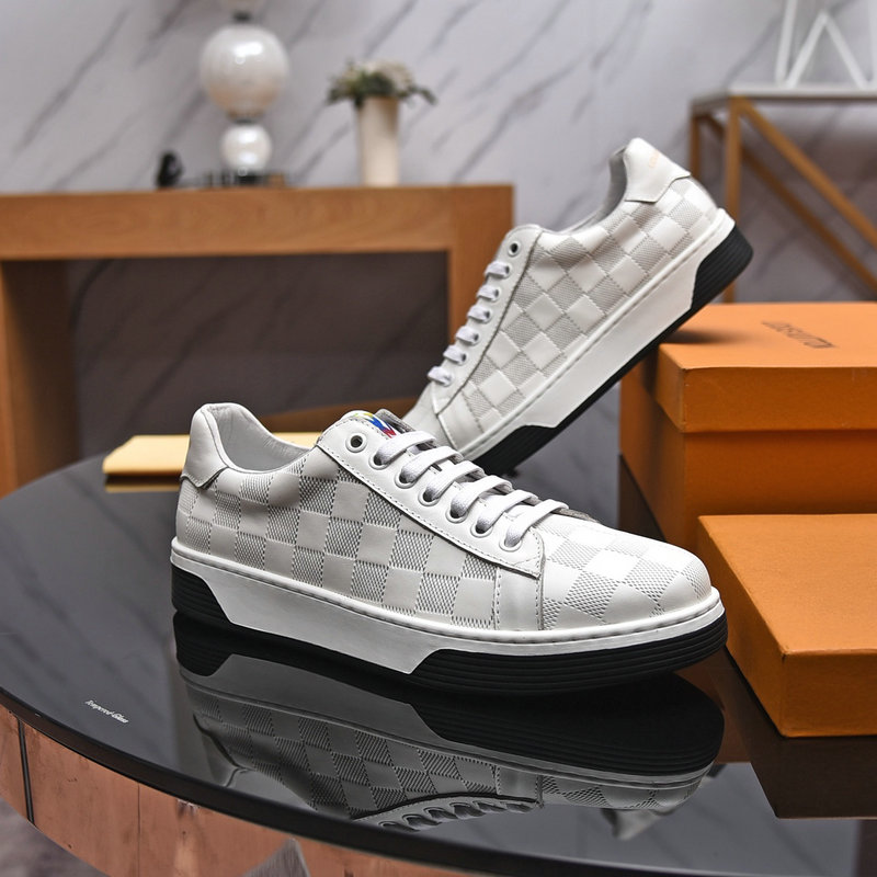 men LV shoes-038